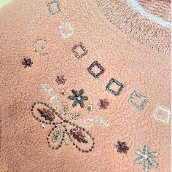 Women's Madison Taylor Vintage Pink Crewneck Sweatshirt with Detail - Picture 3 of 5